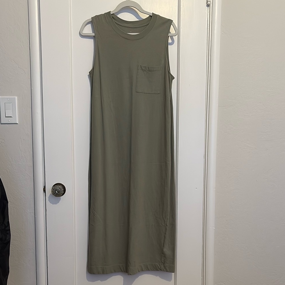 Everlane Sage Green Scoop Neck Sleeveless Sundress